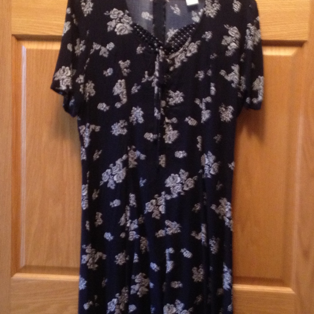 WOMEN'S STYLEWORKS DRESS - SIZE 10